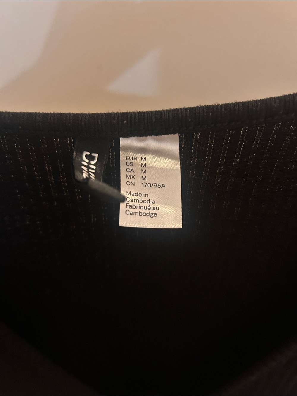 H&M Black Ribbed V-Neck Tie-Front Top - Picture 3 of 3